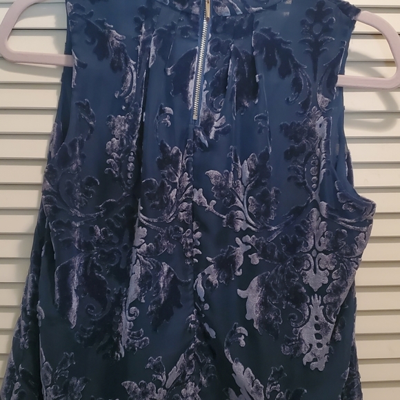 WHBM Blue Burnout Velvet Top, Size 4P - Picture 4 of 4